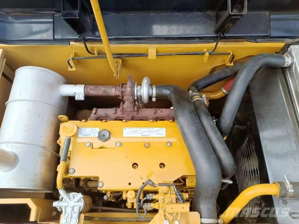 CAT 320 D Midi-gravemaskiner 7t - 12t