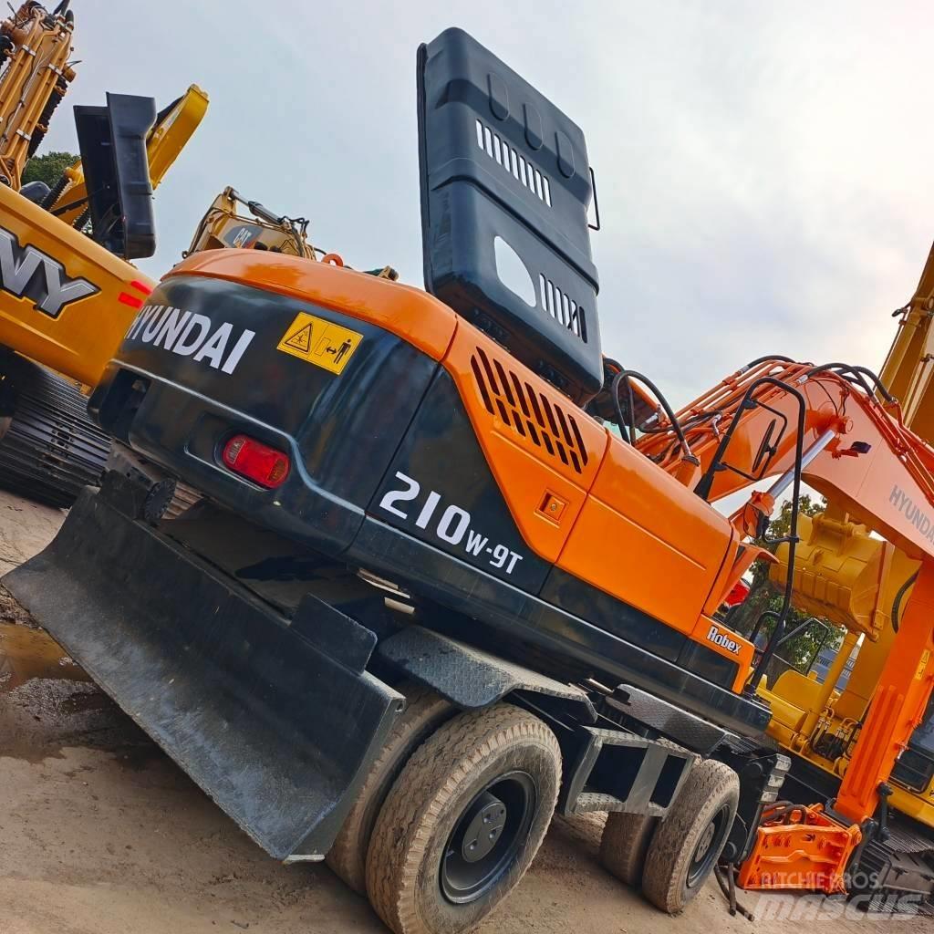Hyundai 210W-9 Gravemaskiner på hjul