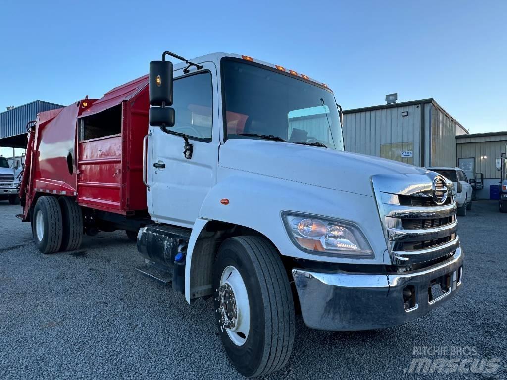 Hino 268 Renovationslastbiler