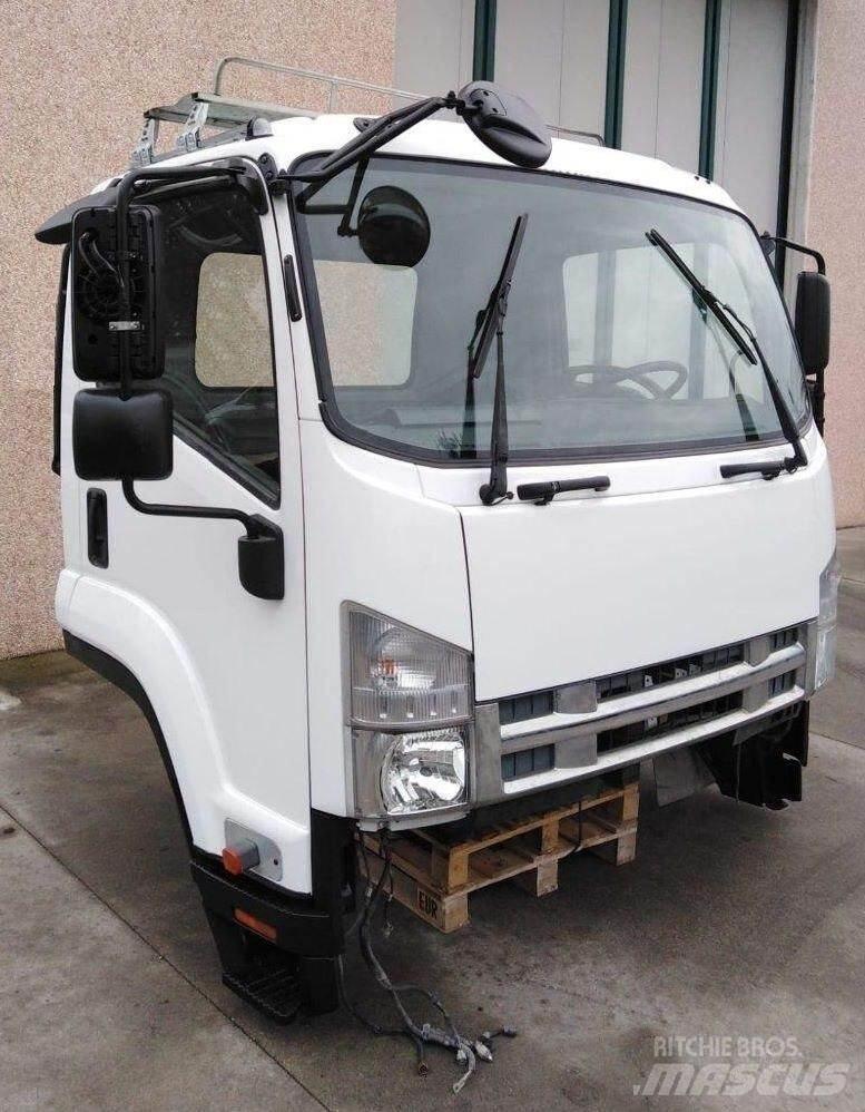 Isuzu FRR Euro 5 Kabiner og interiør