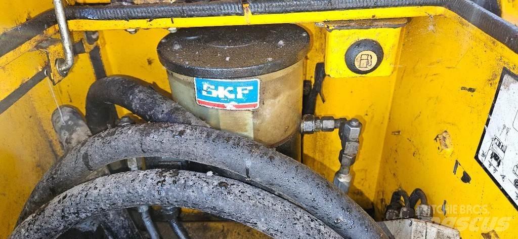 JCB JS145 W Gravemaskiner på hjul