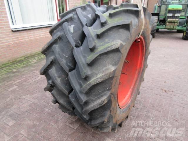 Taurus 16.9/34 Hjul, Dæk og Fælge