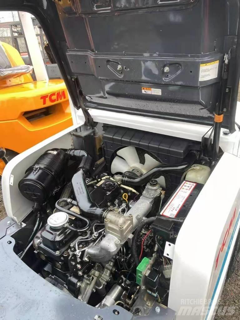 TCM FD30 Diesel gaffeltrucks