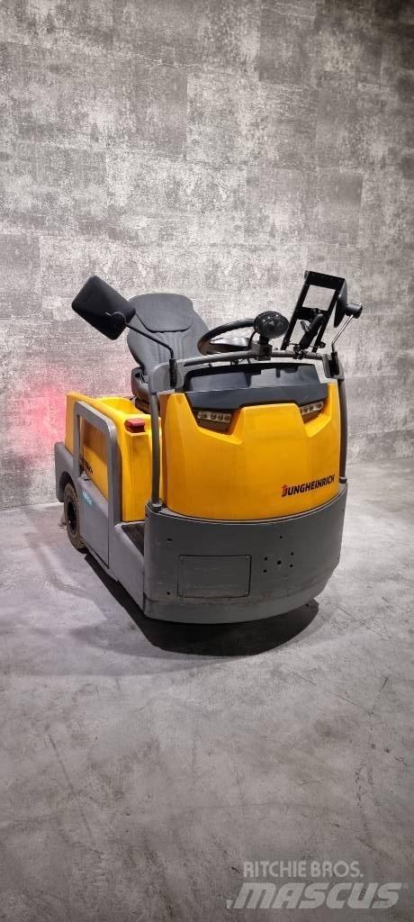 Jungheinrich EZS570 Trækkere