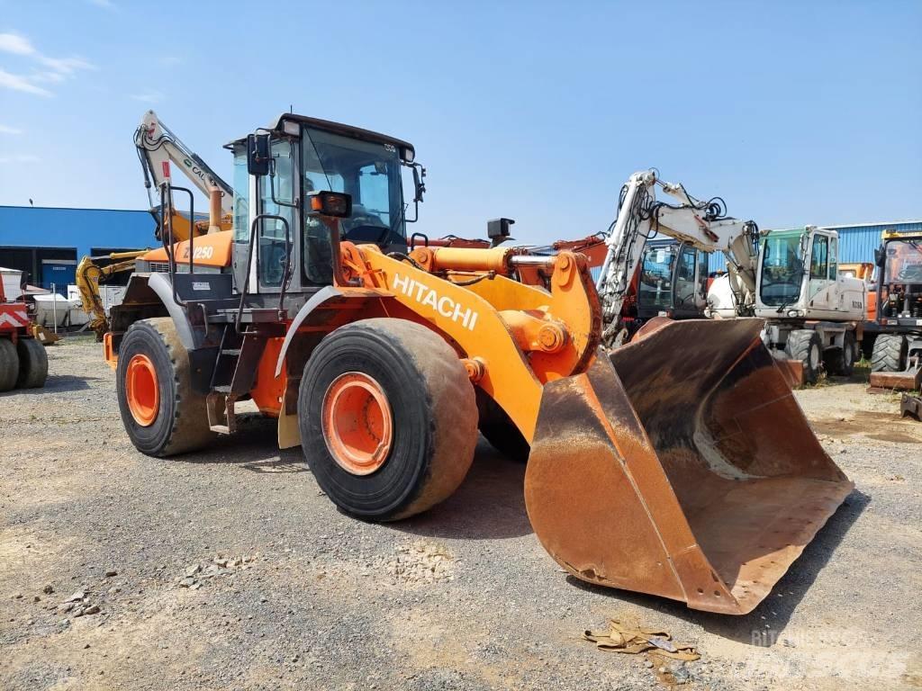 Hitachi ZW250 Læssemaskiner på hjul