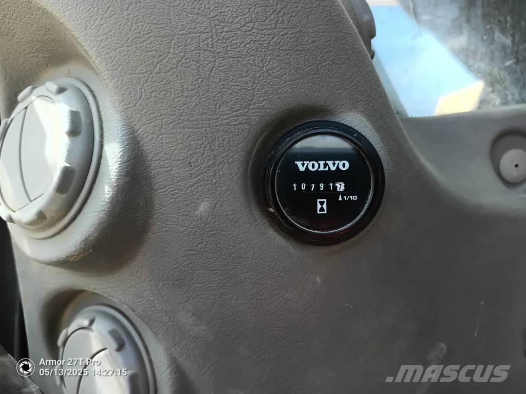 Volvo EC 300 D N L Gravemaskiner på larvebånd