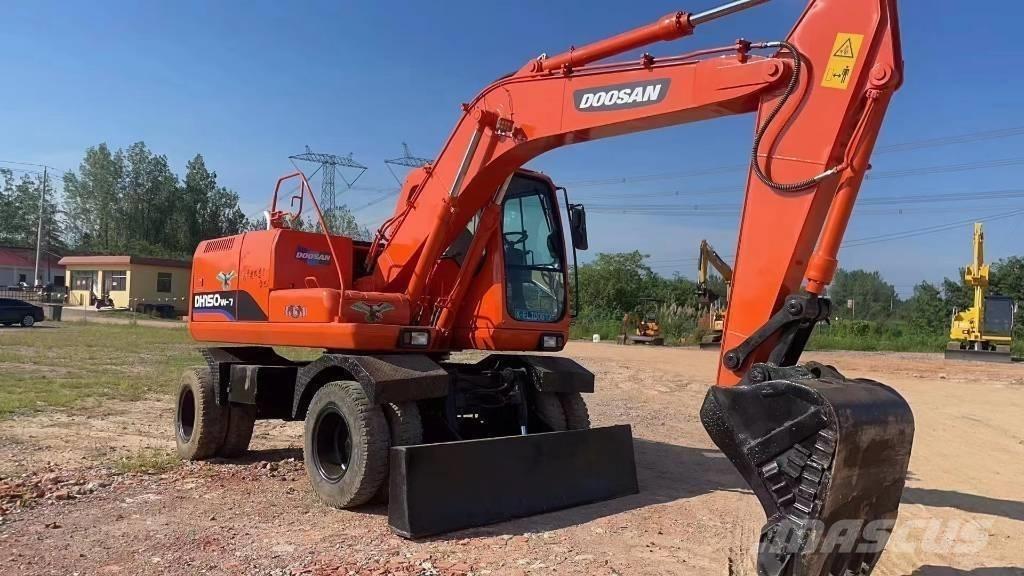 Doosan 150W-7 Gravemaskiner på hjul
