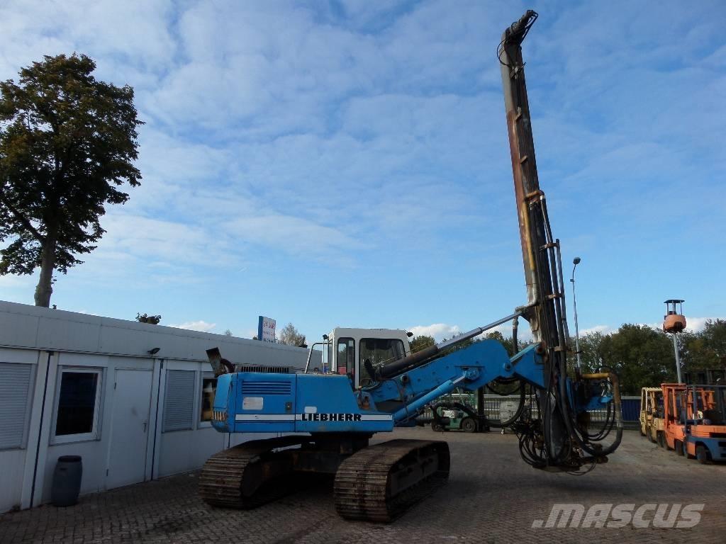 Liebherr R 902 Lastbilmonterede borerigge