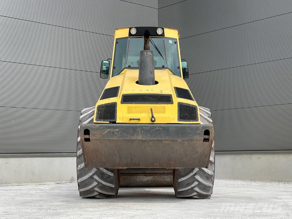 Bomag BW 213 DH-4 Enkelt tromle