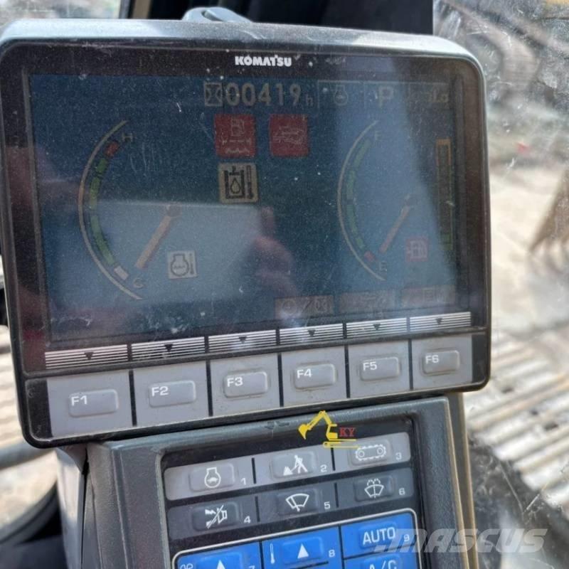Komatsu PC 220-8 Gravemaskiner på larvebånd