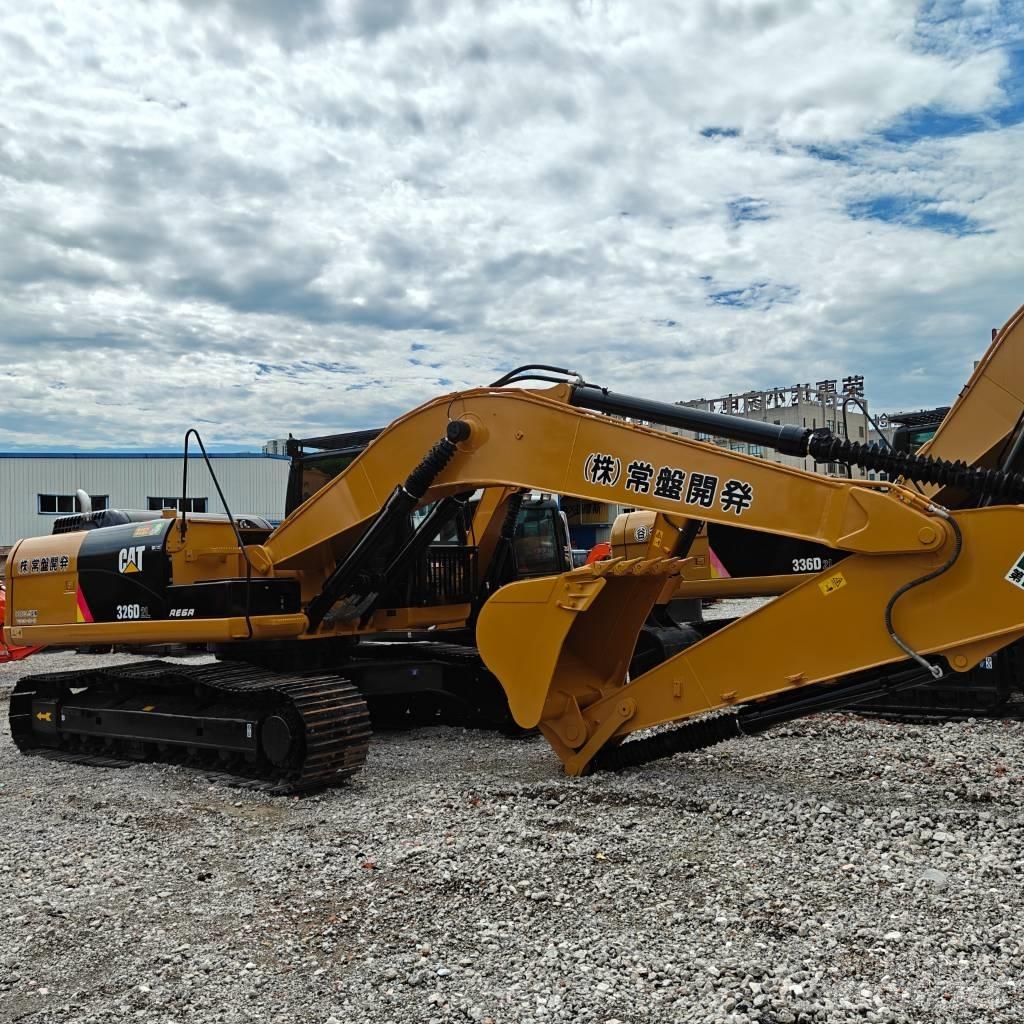 CAT 326D2 Gravemaskiner på larvebånd