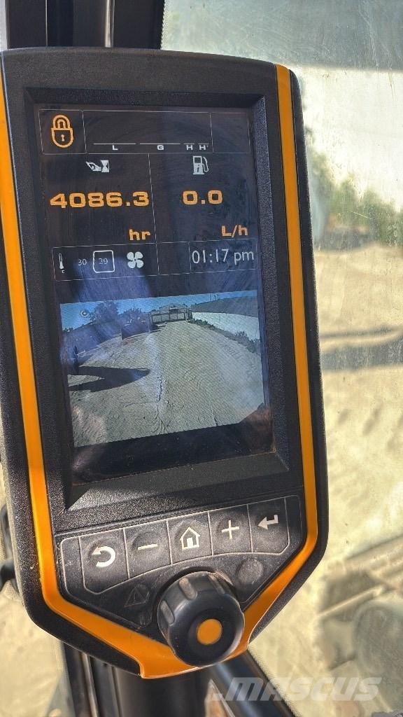 JCB JS 131 LC Gravemaskiner på larvebånd