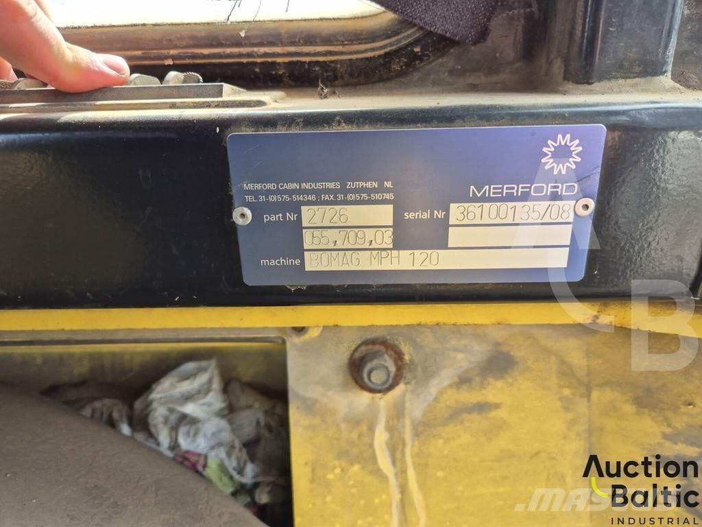 Bomag MPH 122 Vejhøvle / Gradere