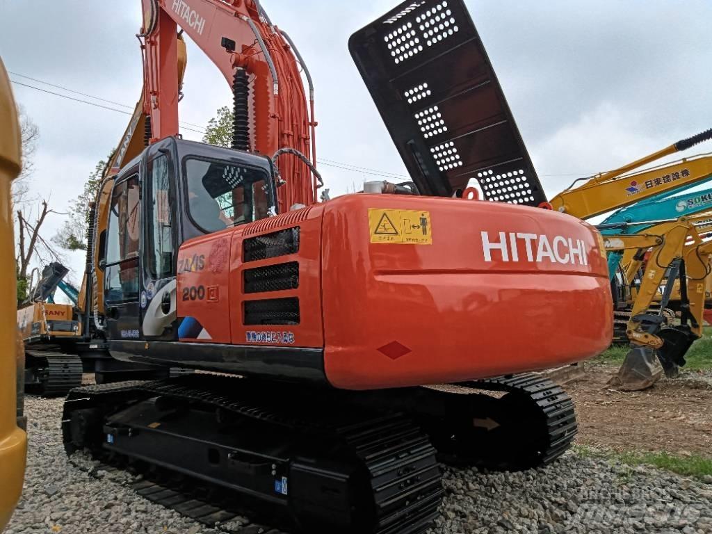 Hitachi ZX 200 Gravemaskiner på larvebånd