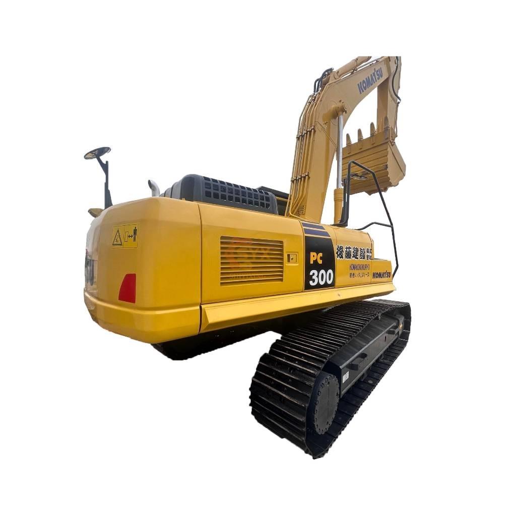 Komatsu PC 300-8 Gravemaskiner på larvebånd