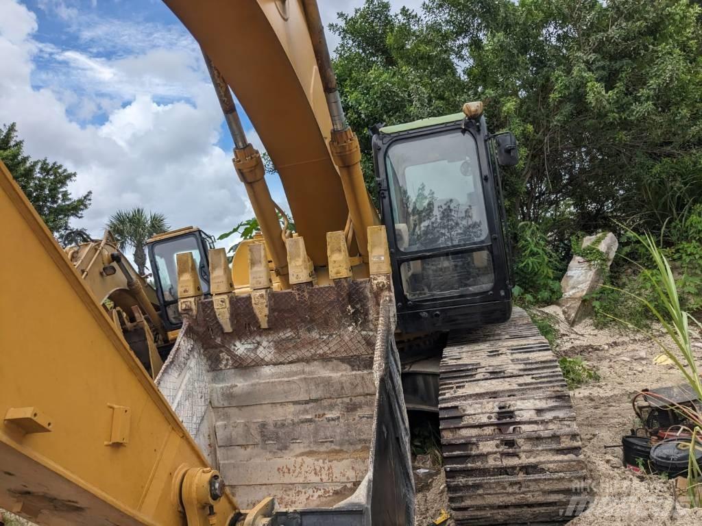 CAT 330 CL Gravemaskiner på larvebånd