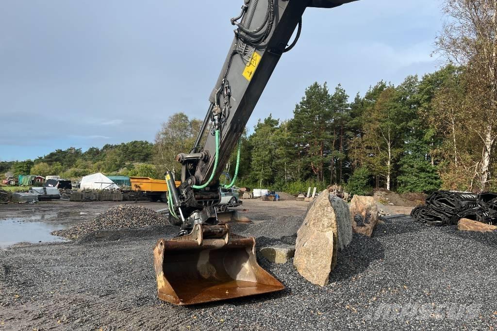 Volvo EC 220 DL Gravemaskiner på larvebånd