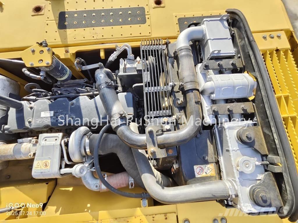 Komatsu 220-8 Gravemaskiner på larvebånd