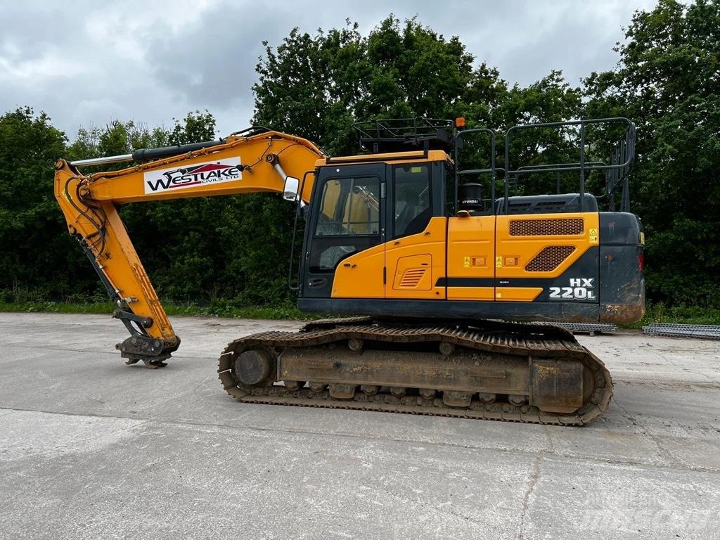 Hyundai HX 220 L Gravemaskiner på larvebånd