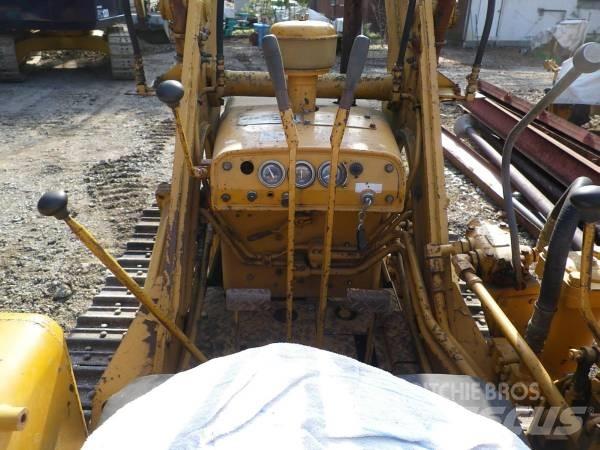 Komatsu D20S-3 Bulldozer på larvebånd