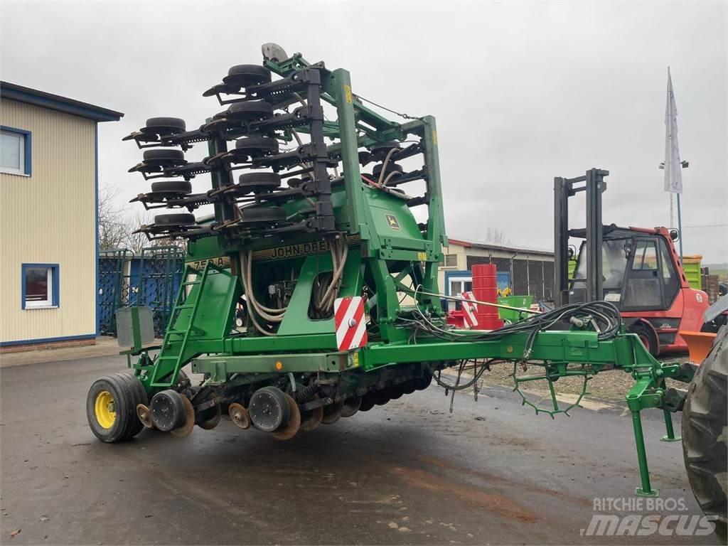 John Deere 750A 6m Enkornssåmaskiner