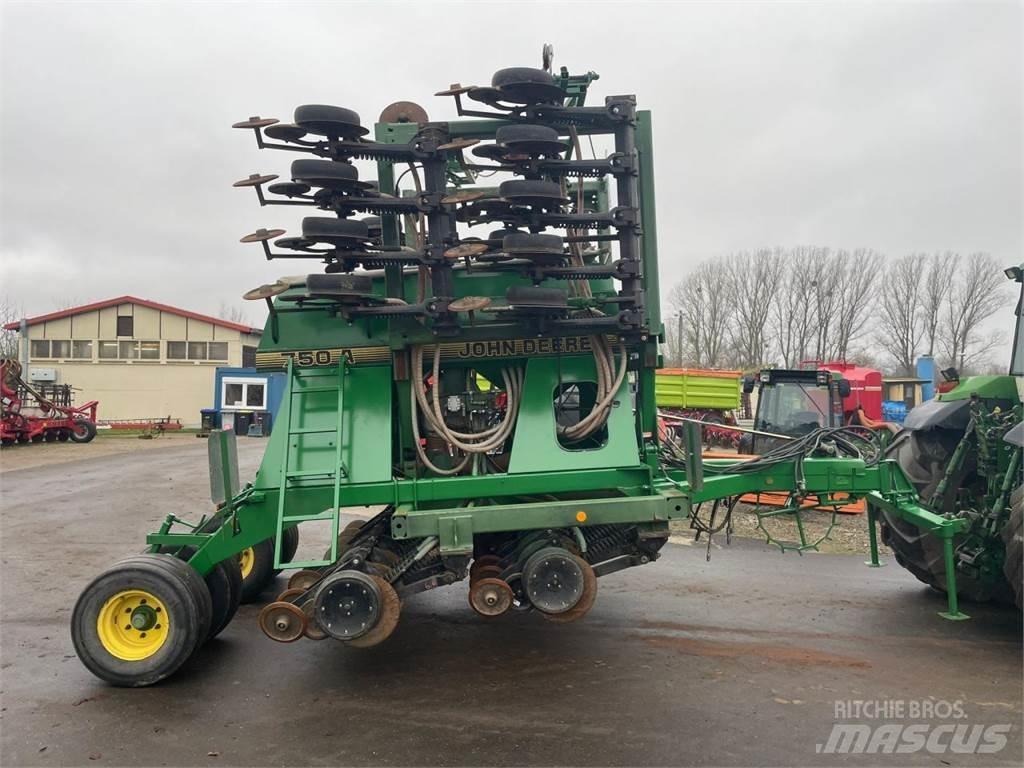 John Deere 750A 6m Enkornssåmaskiner