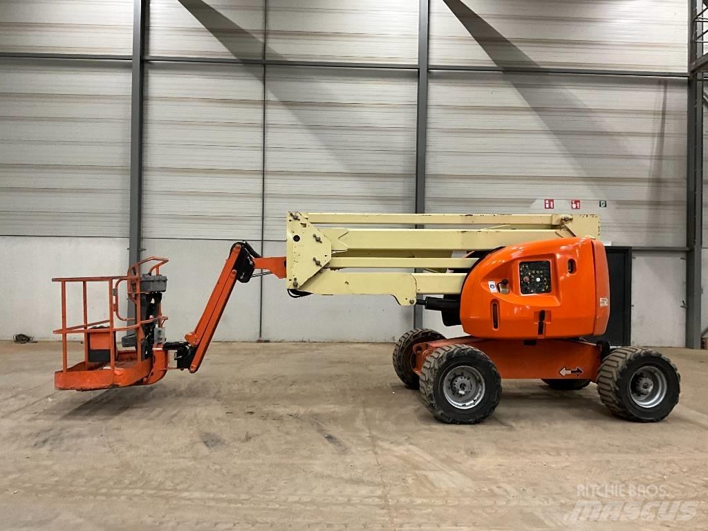 JLG 450 AJ Bomlifte med knækarm