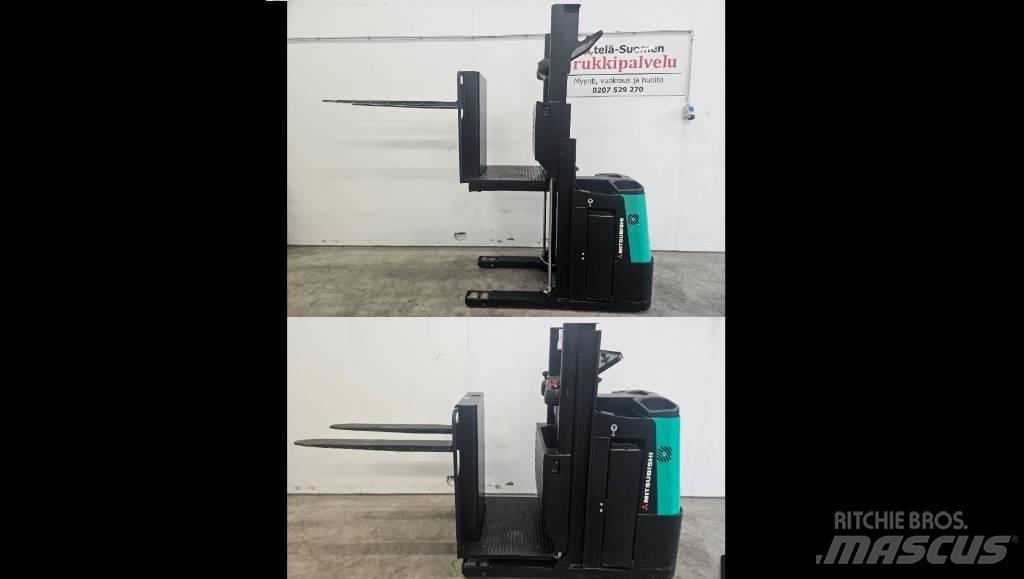 Mitsubishi OPBL10NF Plukketruck, medium