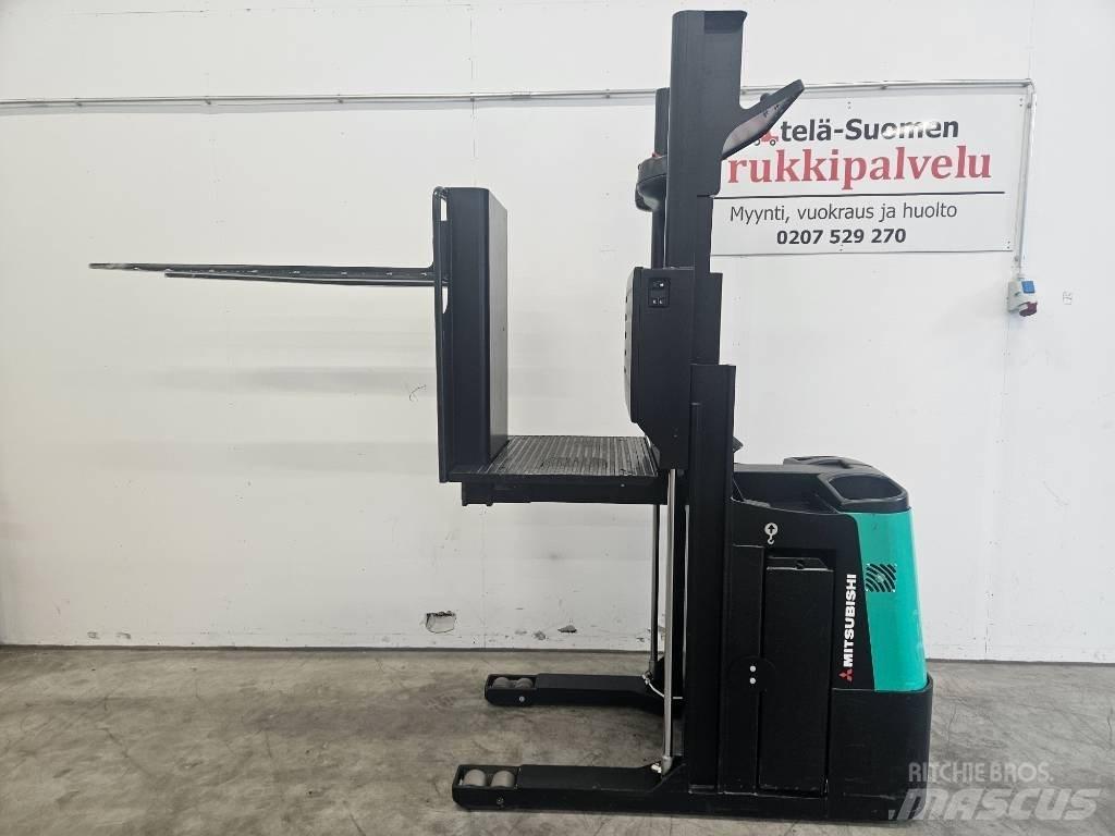 Mitsubishi OPBL10NF Plukketruck, medium