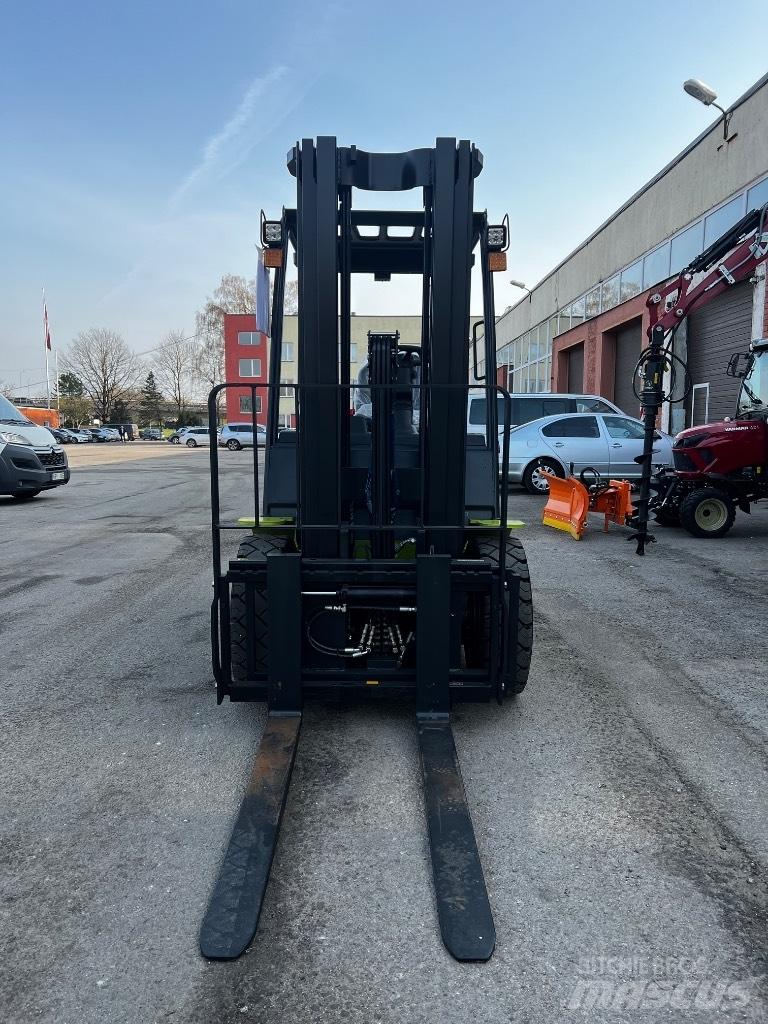 Clark S 30 L LPG gaffeltrucks
