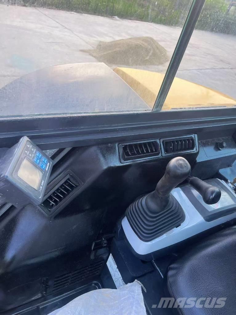 Komatsu PC 40 MR Gravemaskiner på larvebånd