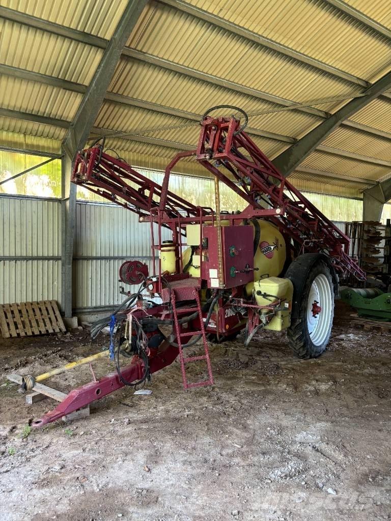 Hardi 2800 Trailersprøjter