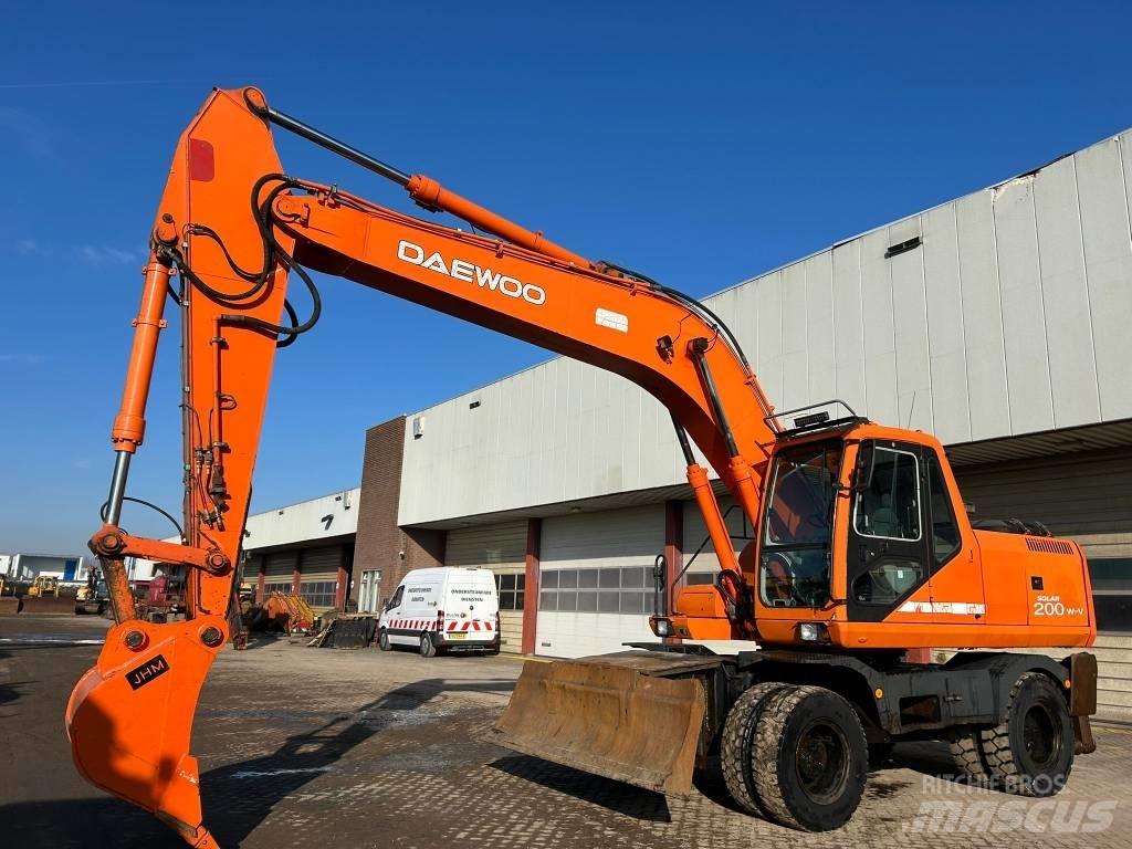 Daewoo Solar 200WV Gravemaskiner på hjul