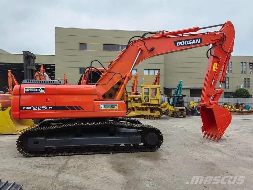 Doosan DX 225 LL Gravemaskiner på larvebånd