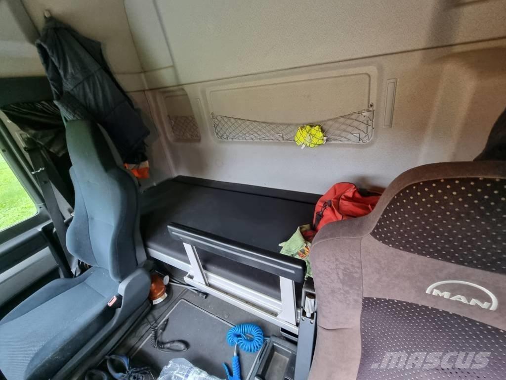 MAN TGX 26.440 Autotransportere / Knæklad