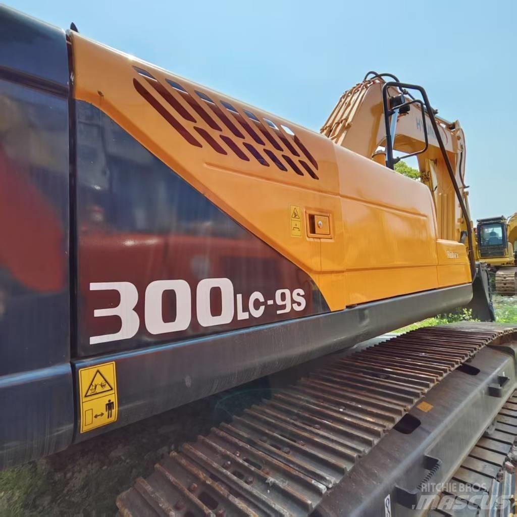 Hyundai Robex 300 LC Gravemaskiner på larvebånd
