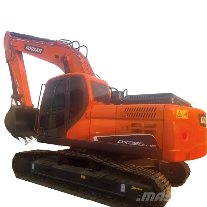 Doosan DX225 Gravemaskiner på larvebånd