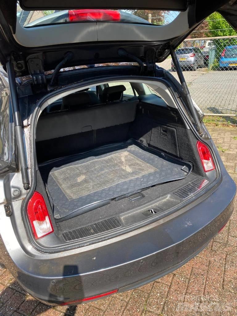 Opel Insignia Biler