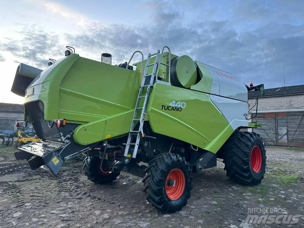 CLAAS Tucano 440 Mejetærskere