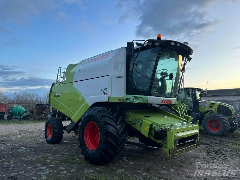CLAAS Tucano 440 Mejetærskere