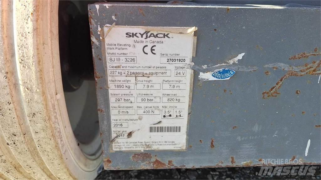 SkyJack SJIII3226 Saxlifte