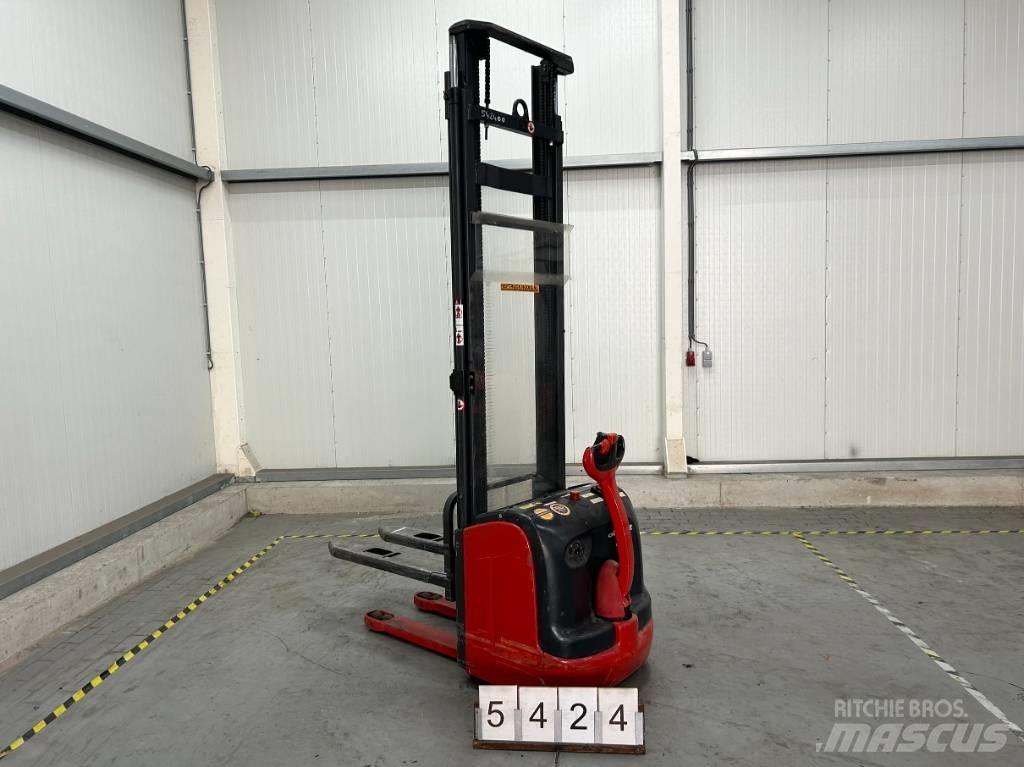 Linde T16L Selvkørende stablere