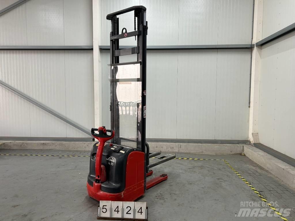 Linde T16L Selvkørende stablere