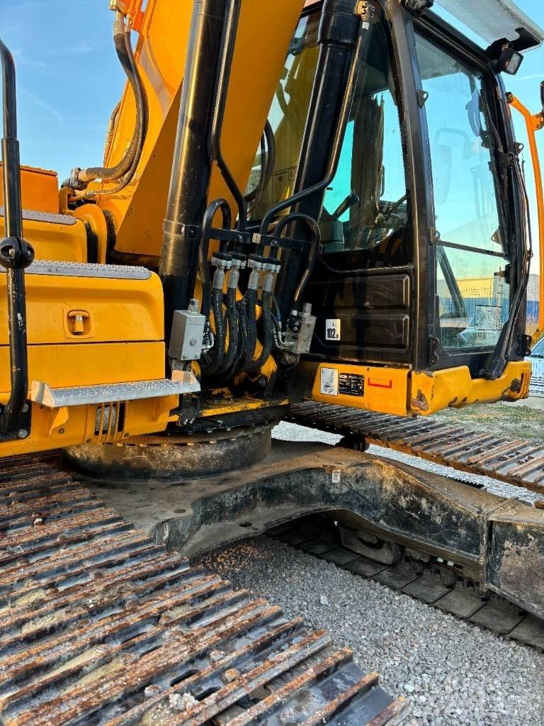 JCB 220 Gravemaskiner på larvebånd