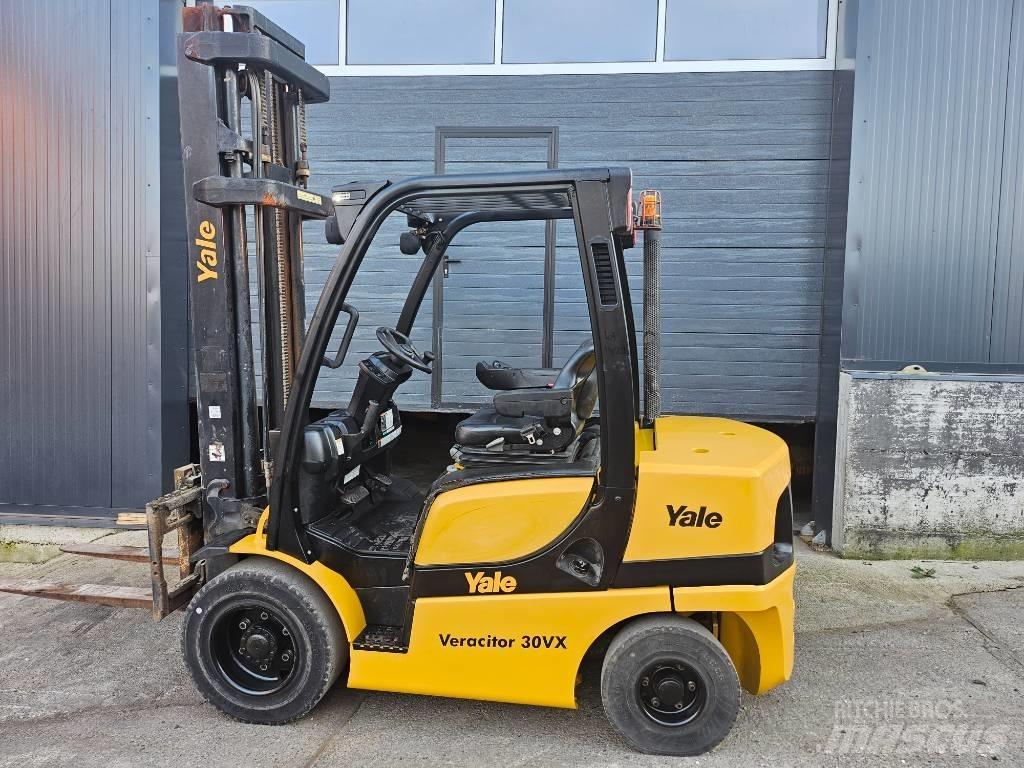 Yale 30 veracitor Reachtruck