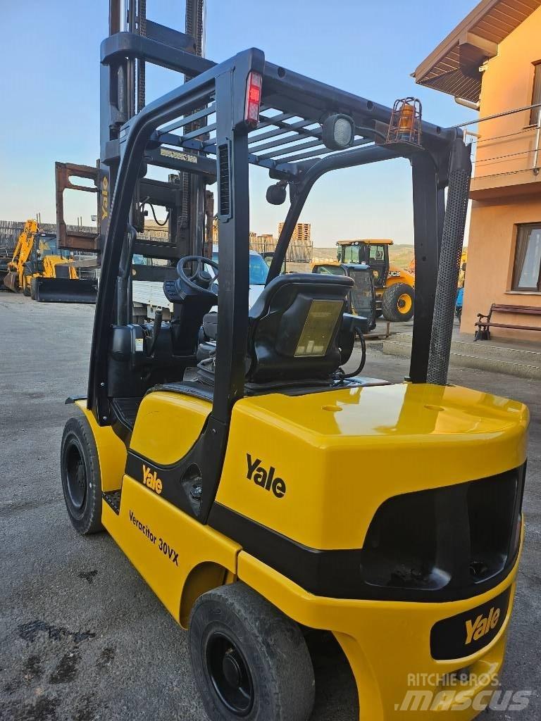 Yale 30 veracitor Reachtruck