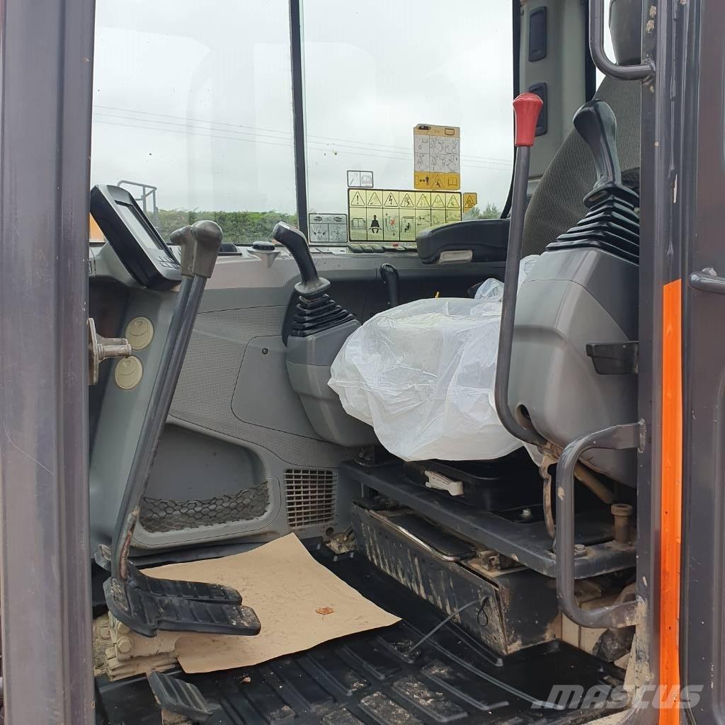 Doosan DX 85 R-3 Midi-gravemaskiner 7t - 12t