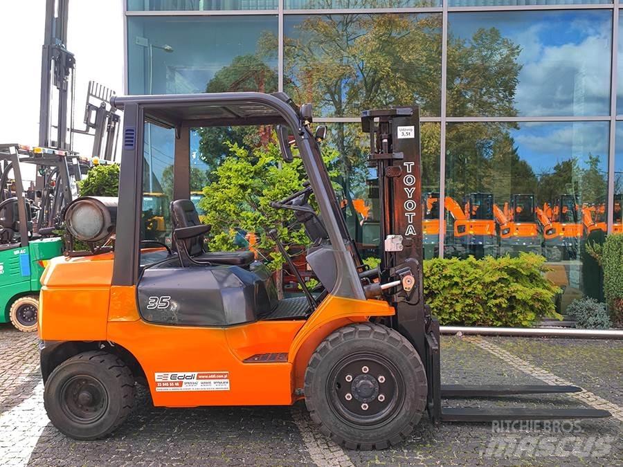 Toyota 7FG35 LPG gaffeltrucks