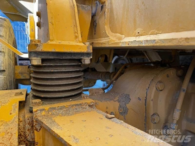 CAT 730 C Terrængående lastbiler