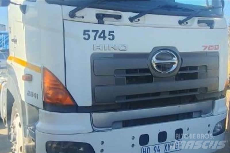 Hino 700 2841 Andre lastbiler
